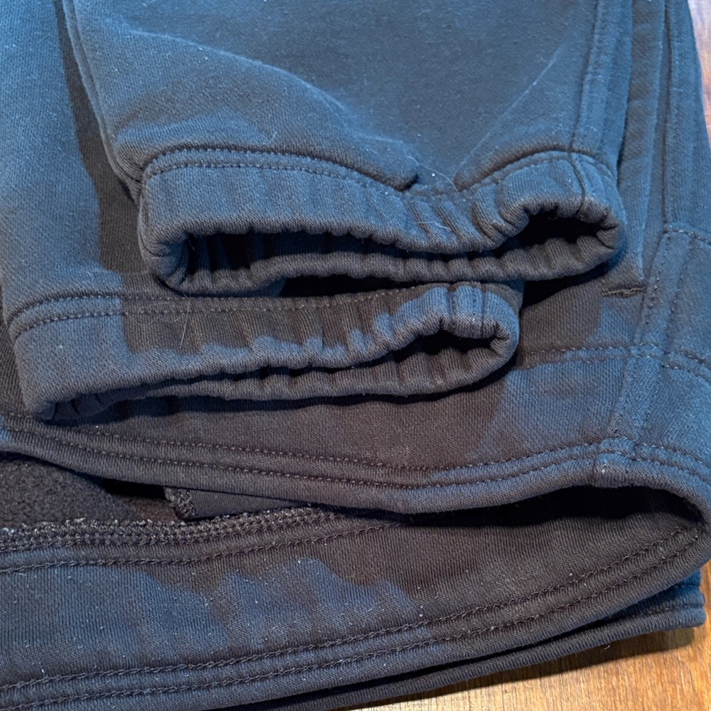 Carhartt women’s  Black Joggers - Picture 6 of 8